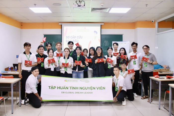 [사회공헌] DB 글로벌 드림리더 2기, 심폐소생술부터 시간 관리까지? 2회차 보수교육 및 DB Talks 통해 응급 대응·자기개발 역량 강화